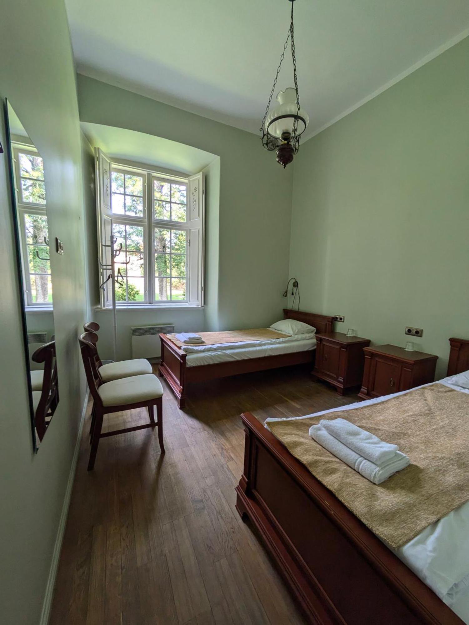 Palmse Manor Guesthouse الغرفة الصورة